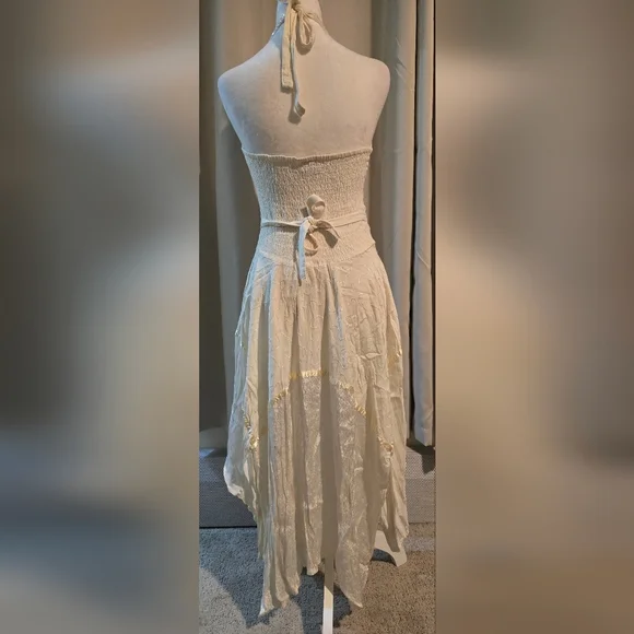 Elegant Sequin Cream Halter Dress - Picture 3 of 8